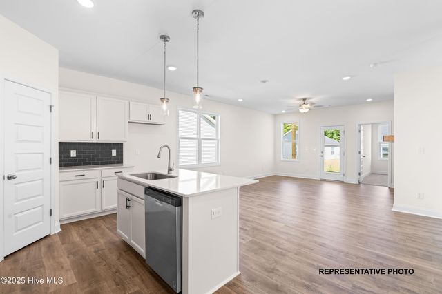 156 Longfield Court, Dunn, NC 28334