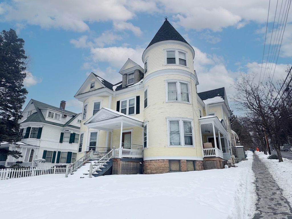 222 South Union Street, Burlington, VT 05401