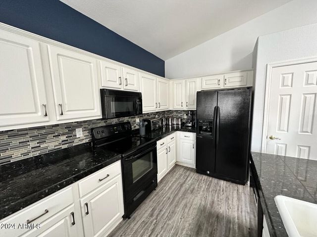 22834 N 24th Place, Phoenix, AZ 85024