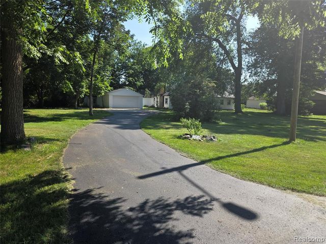 32251 Elmwood Street, Garden City, MI 48135