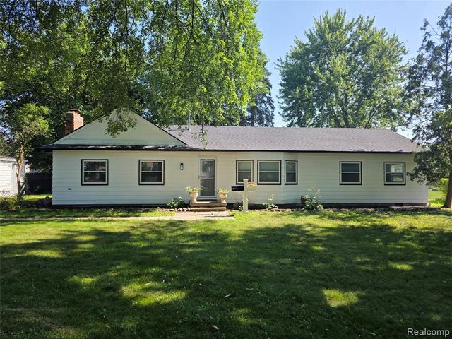 32251 Elmwood Street, Garden City, MI 48135