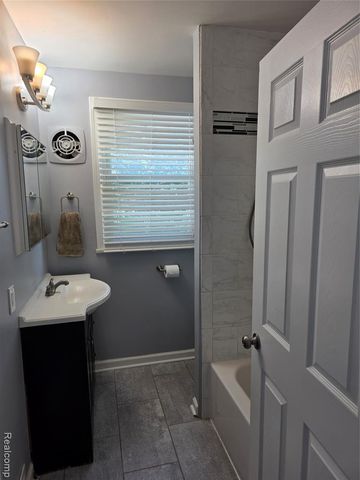 32251 Elmwood Street, Garden City, MI 48135