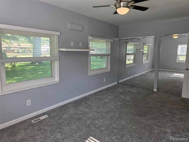 32251 Elmwood Street, Garden City, MI 48135