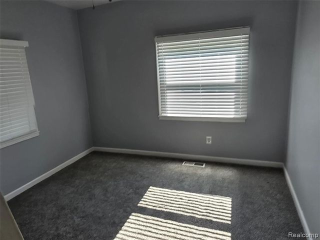 32251 Elmwood Street, Garden City, MI 48135