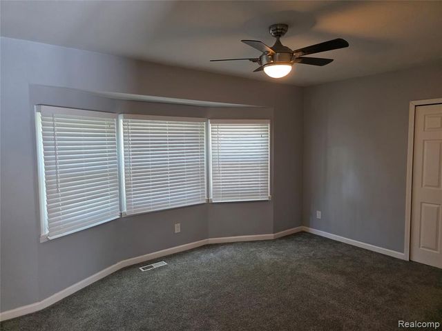 32251 Elmwood Street, Garden City, MI 48135