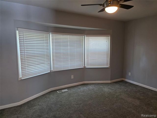 32251 Elmwood Street, Garden City, MI 48135