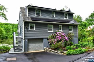 40 Poplar Grove Terrace, West Milford, NJ 07480