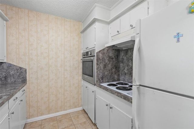 4801 36th Street, Dickinson, TX 77539