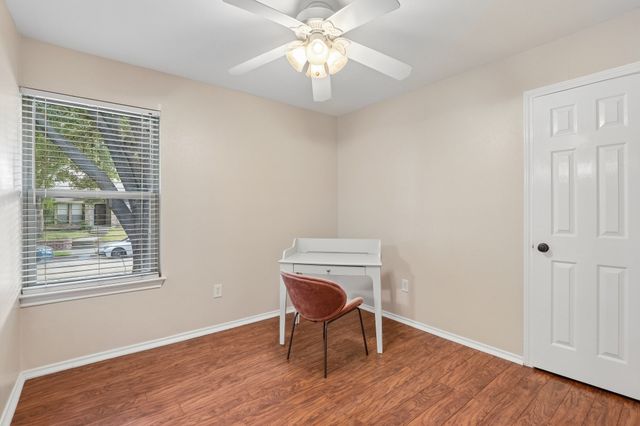 2031 Greenstone Trail, Carrollton, TX 75010
