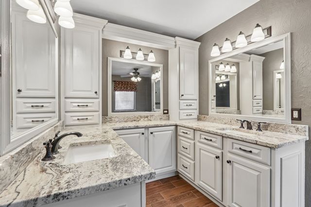 2031 Greenstone Trail, Carrollton, TX 75010