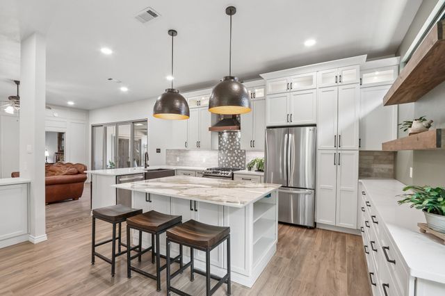 2031 Greenstone Trail, Carrollton, TX 75010