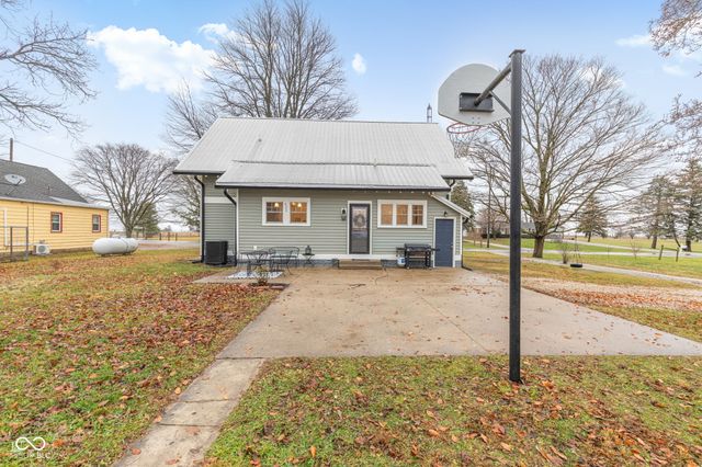 419 S Wilbur Wright Road, New Castle, IN 47362