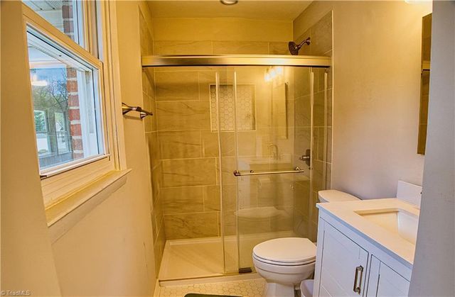 5100 Murray Road, Winston-salem, NC 27106
