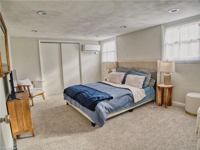 5100 Murray Road, Winston-salem, NC 27106