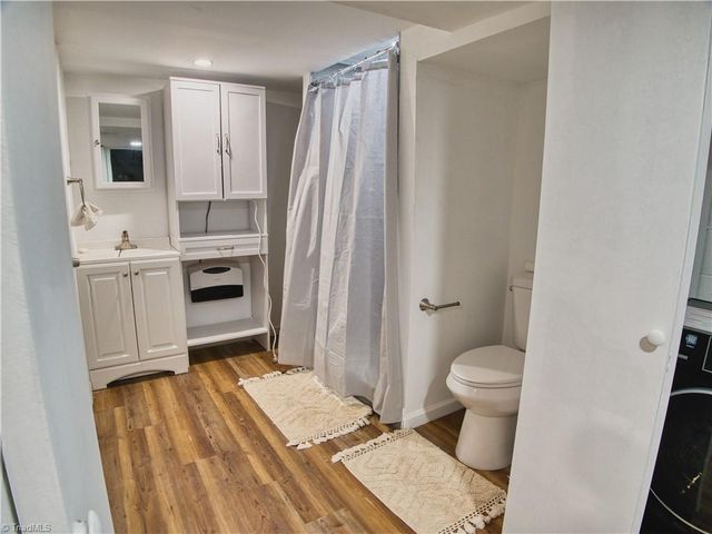 5100 Murray Road, Winston-salem, NC 27106
