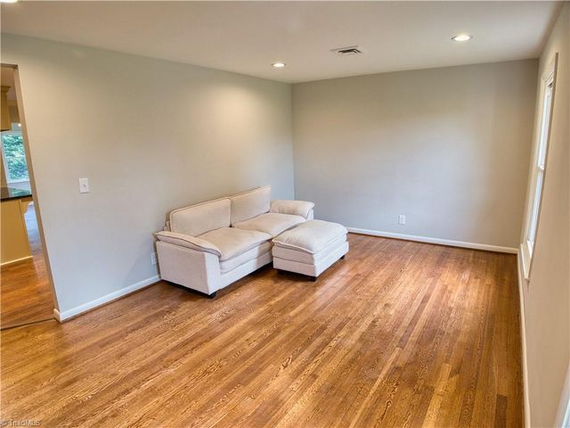 5100 Murray Road, Winston-salem, NC 27106