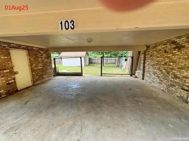 103 Stonegate Court, Gurdon, AR 71743