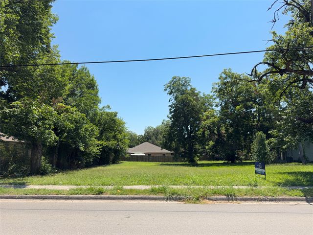 3915 Moulton Street, Greenville, TX 75401