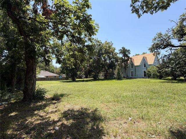 3915 Moulton Street, Greenville, TX 75401