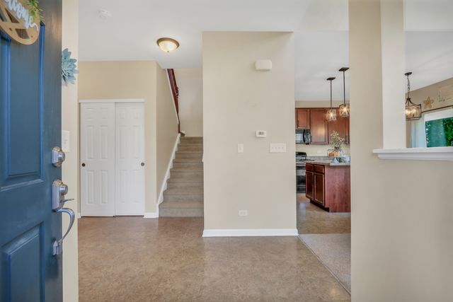 551 S Jade Lane 551, Round Lake, IL 60073