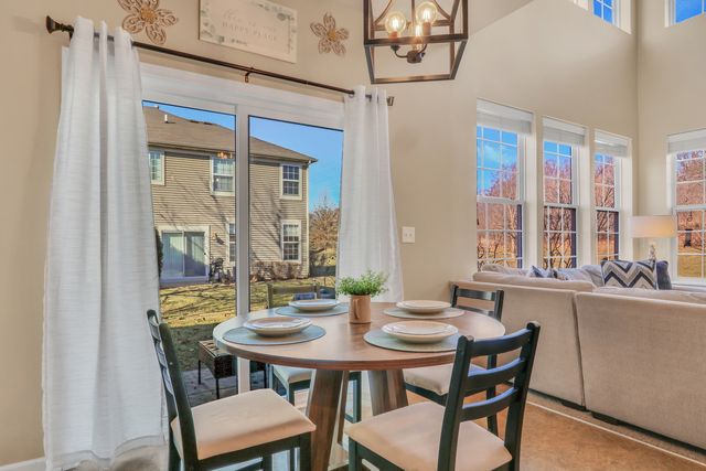 551 S Jade Lane 551, Round Lake, IL 60073