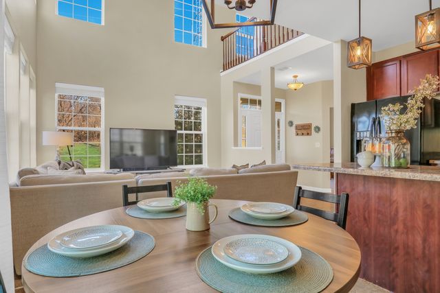 551 S Jade Lane 551, Round Lake, IL 60073