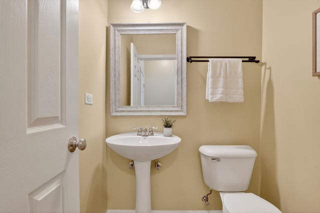 551 S Jade Lane 551, Round Lake, IL 60073