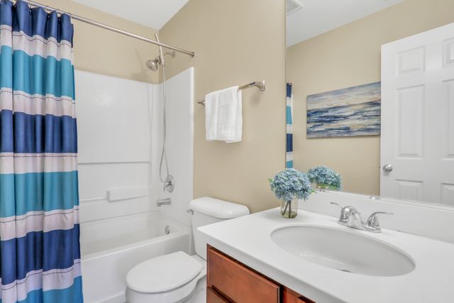 551 S Jade Lane 551, Round Lake, IL 60073