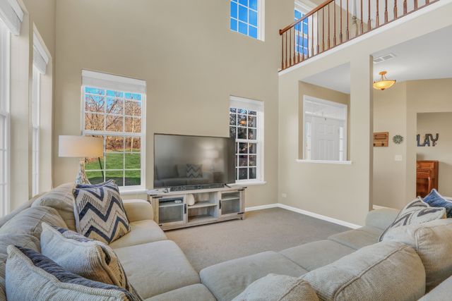 551 S Jade Lane 551, Round Lake, IL 60073