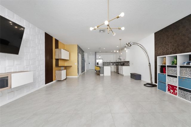 15659 JUNGLE ALLEY, Winter Garden, FL 34787