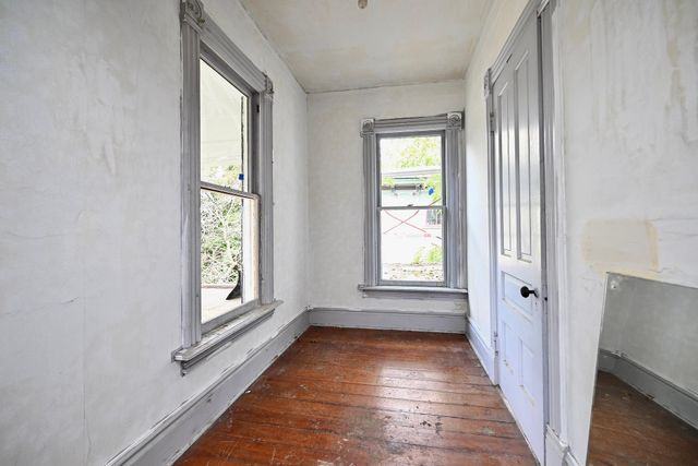 210 E Wabasha Street, Winona, MN 55987