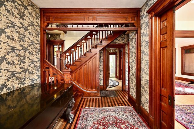 210 E Wabasha Street, Winona, MN 55987