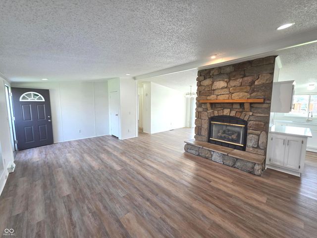 3263 Hooker Street, Plainfield, IN 46168