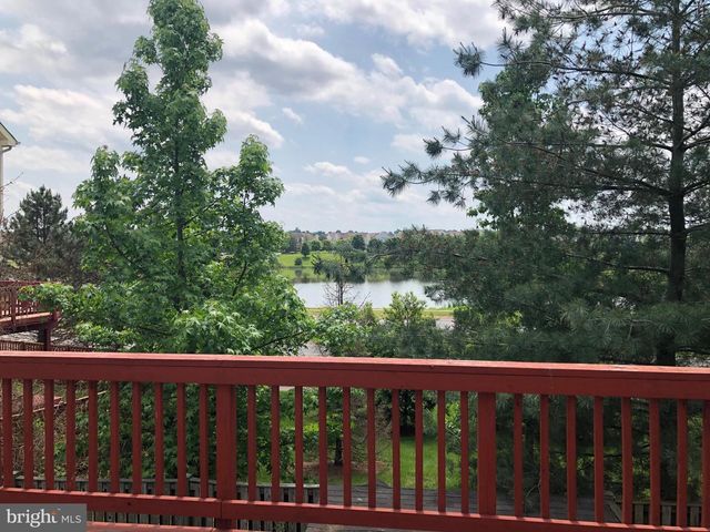 21105 MOSSY GLEN TER, Ashburn, VA 20147