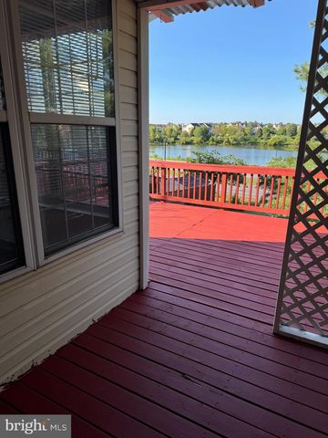 21105 MOSSY GLEN TER, Ashburn, VA 20147