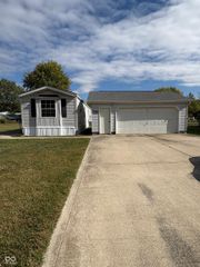 330 Lazy River Road, Cloverdale, IN 46120