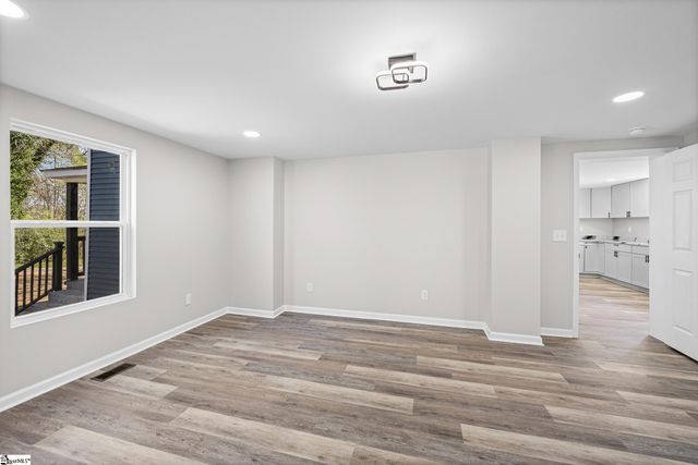 109 Cowpens Line Road, Spartanburg, SC 29307