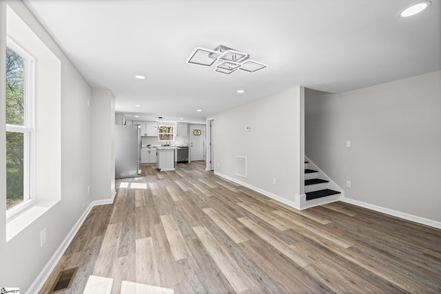 109 Cowpens Line Road, Spartanburg, SC 29307