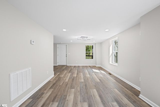 109 Cowpens Line Road, Spartanburg, SC 29307