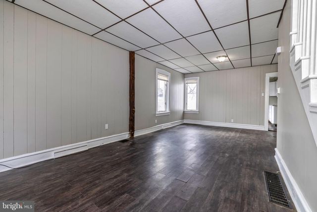 223 THIRD ST, Gloucester City, NJ 08030