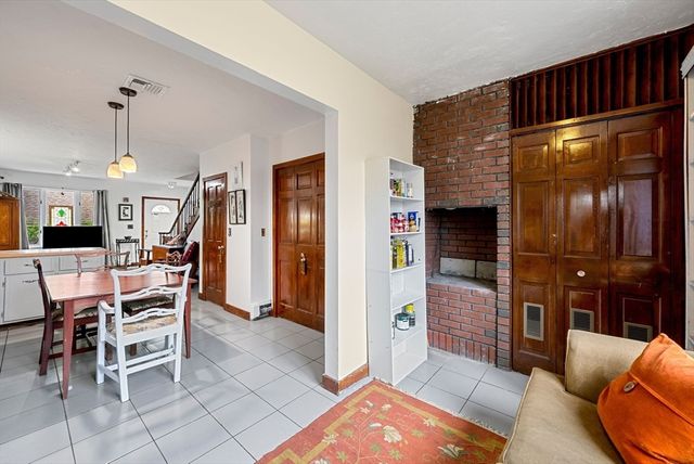 3 London Court, Boston, MA 02128