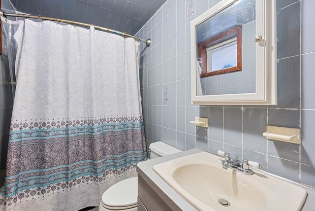 3 London Court, Boston, MA 02128