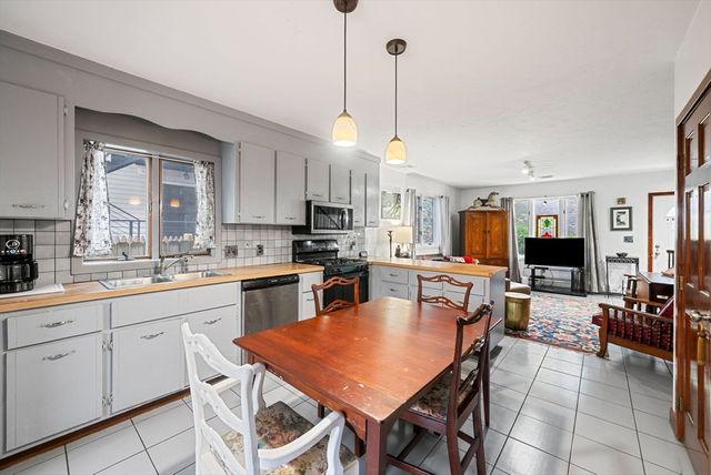 3 London Court, Boston, MA 02128