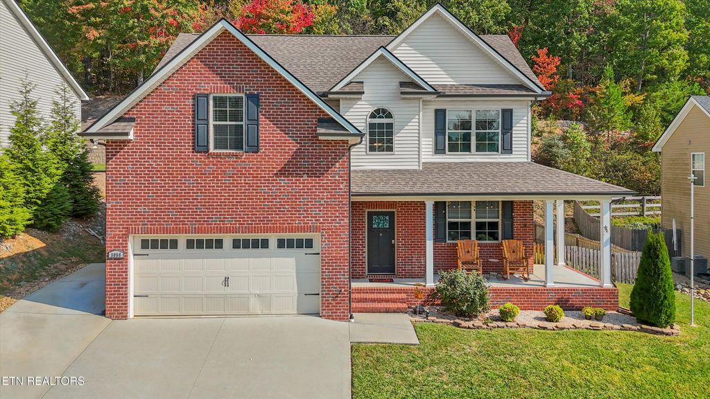 3056 Oakwood Hills Lane, Knoxville, TN 37931