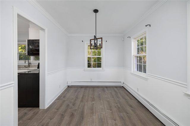 41 Spadina Avenue, Warwick, RI 02889