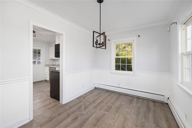 41 Spadina Avenue, Warwick, RI 02889