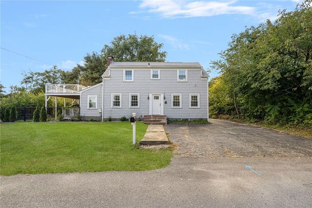 41 Spadina Avenue, Warwick, RI 02889