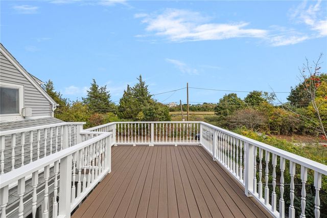 41 Spadina Avenue, Warwick, RI 02889