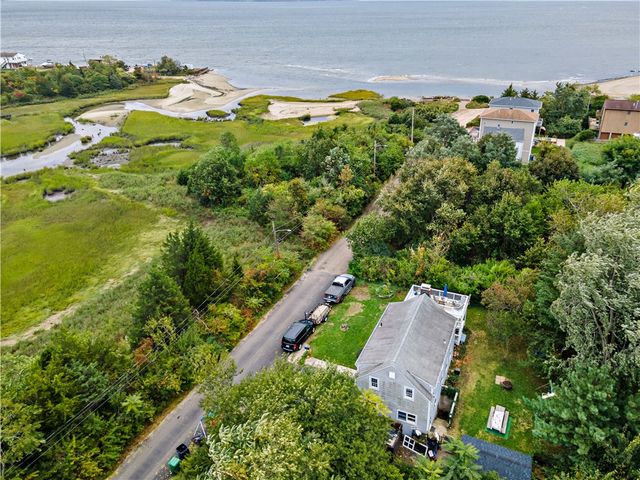 41 Spadina Avenue, Warwick, RI 02889