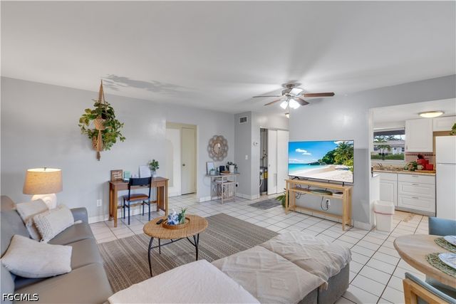 5226 Coronado PKWY B, Cape Coral, FL 33904